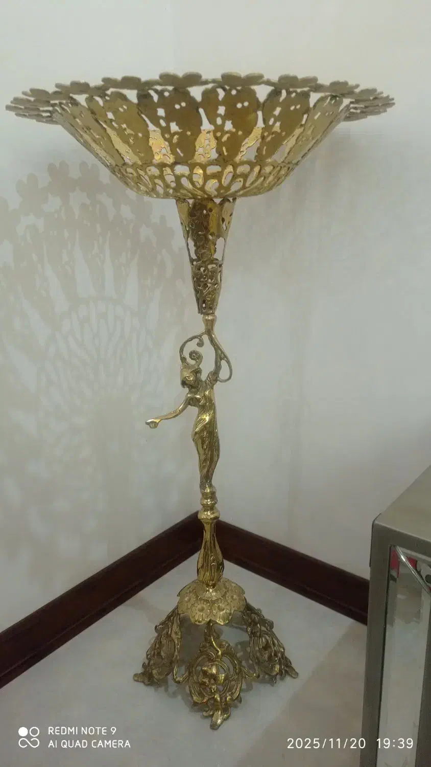 میوه خوری پایه دار برنز|ظروف سرو و پذیرایی|اراک, |دیوار