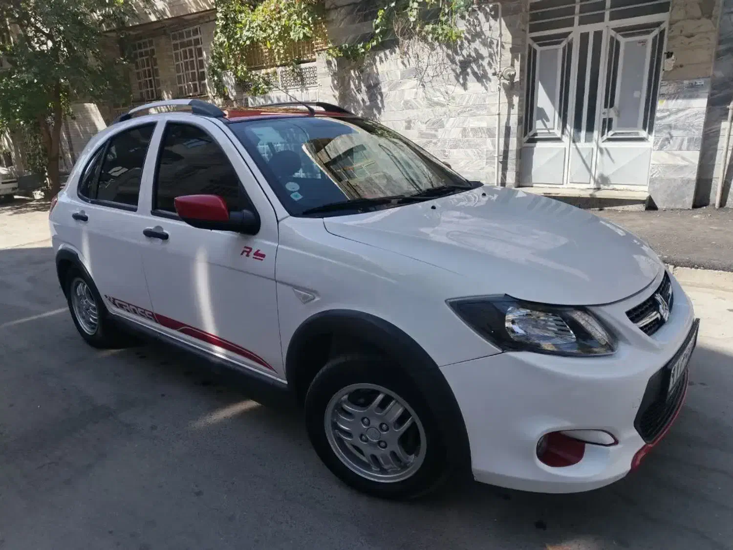 کوئیک Rمدل ۱۴۰۰|خودرو سواری و وانت|بروجرد, |دیوار