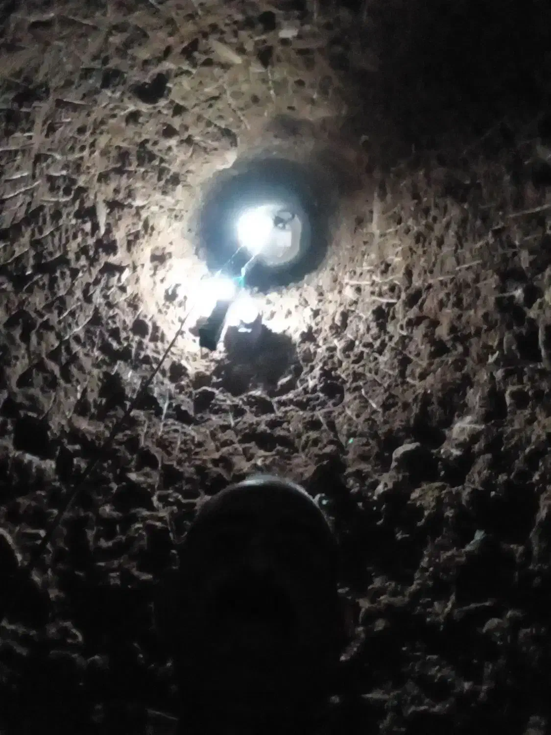 چاه کن و مغنی|خدمات پیشه و مهارت|آبیک, |دیوار