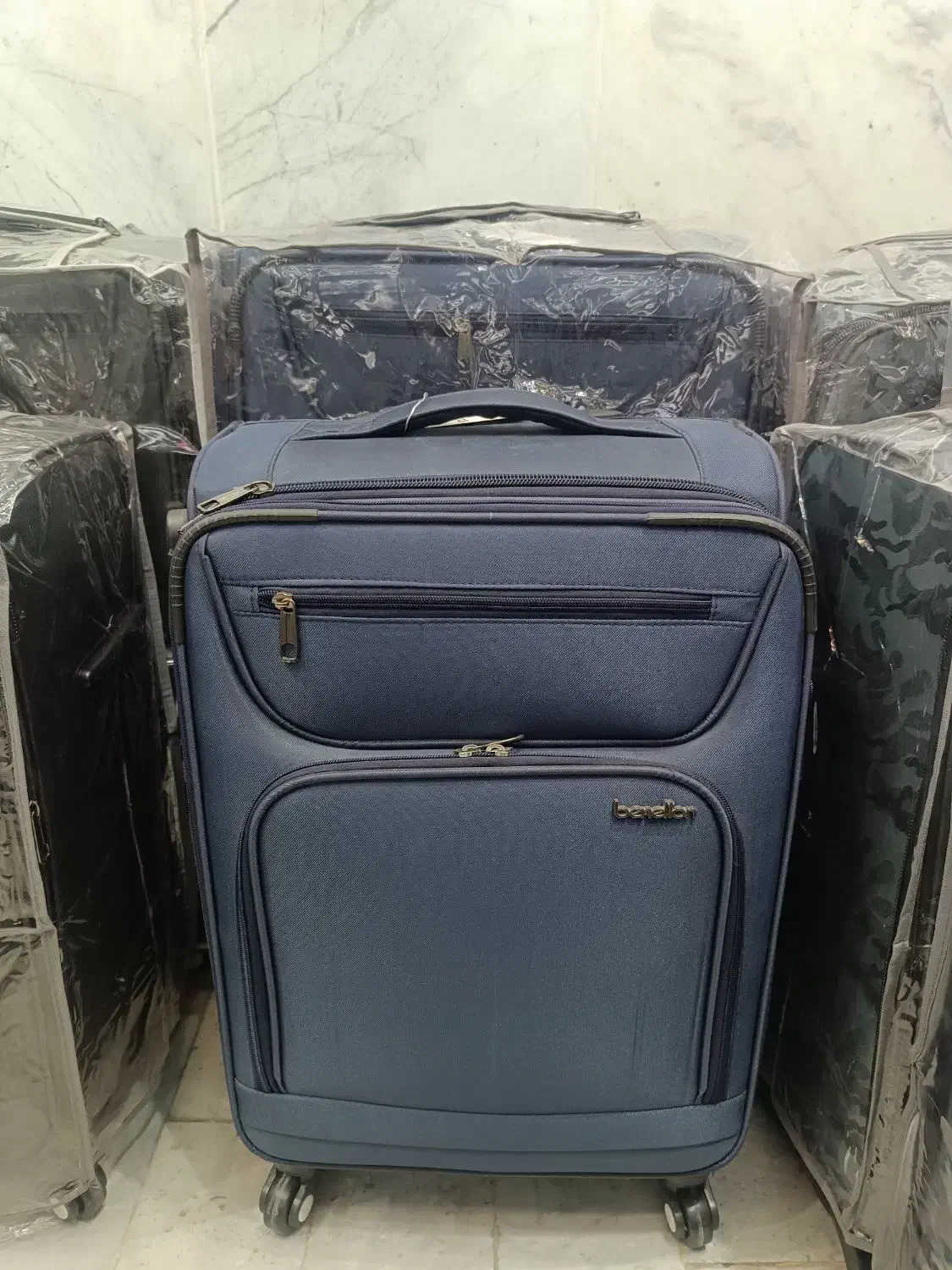 چمدان برزنتی فایبر pp اقساطی|کیف، کفش، کمربند|مشهد, رده|دیوار