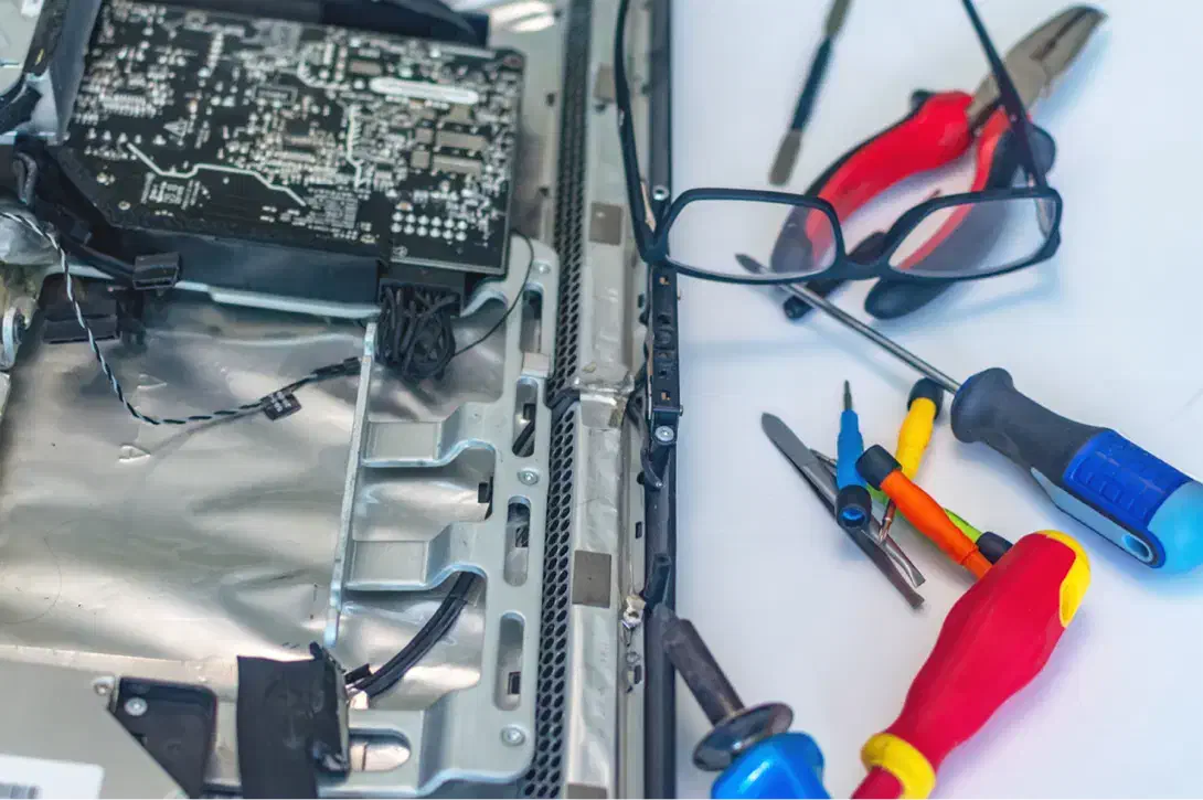 مرکز تخصصی تعمیرات انواع تلویزیون در محل شما|تلویزیون و پروژکتور|اصفهان, ملکشهر|دیوار