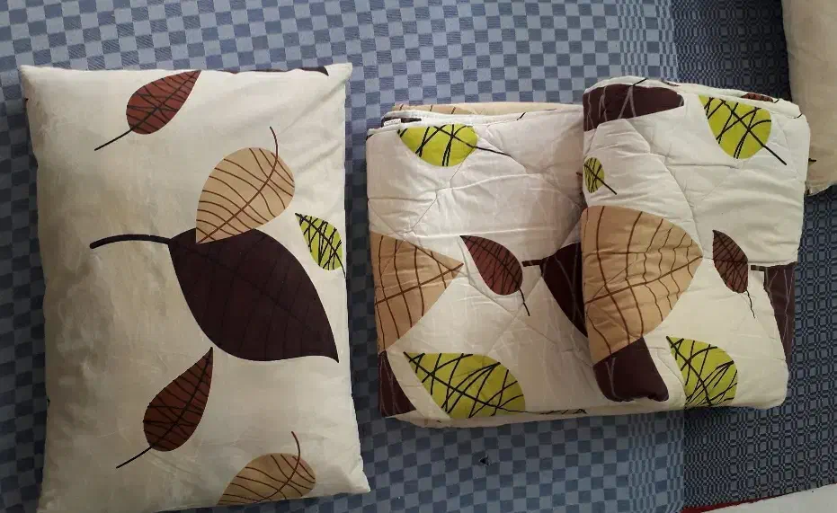 روتختی دونفره و دوعدد بالشت|سرویس روتختی|گرگان, |دیوار