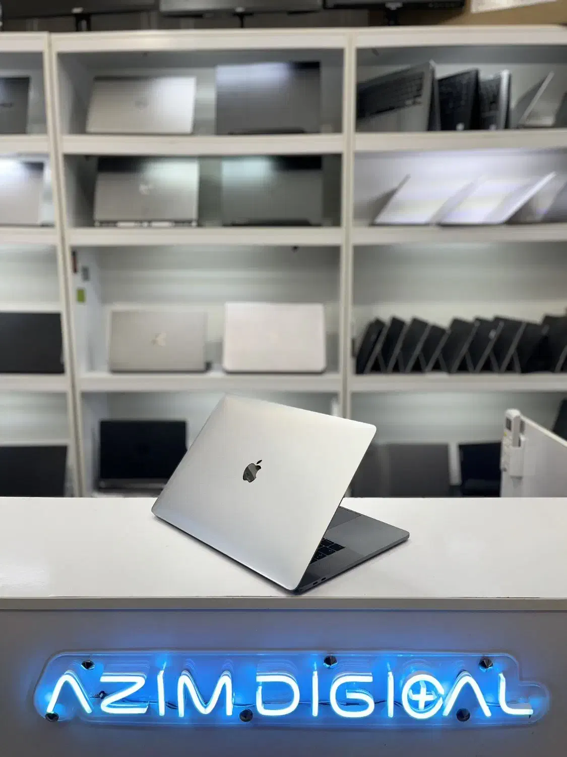 Mac pro 217 i7 گرافیک مجزا ۴ گیگ تاچ بار|رایانه همراه|رشت, دیلمان|دیوار