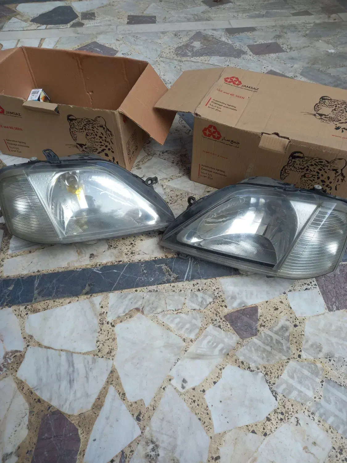 چراغ جلوی ال ۹۰|قطعات یدکی و لوازم جانبی|رشت, کوی مهر|دیوار