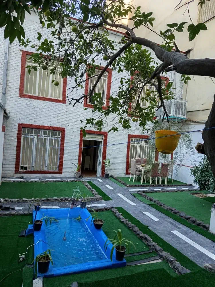 خوابگاه دخترانه تازه تاسیس پاییزان|اجارهٔ کوتاهمدت آپارتمان و سوئیت|شیراز, زند|دیوار