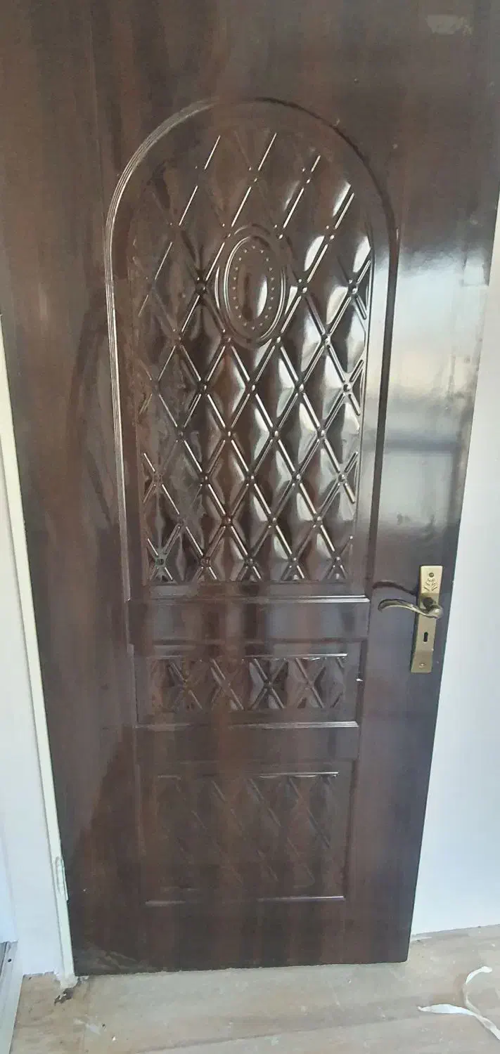 در چوبی با دستگیره|مصالح و تجهیزات ساختمان|قم, هنرستان|دیوار