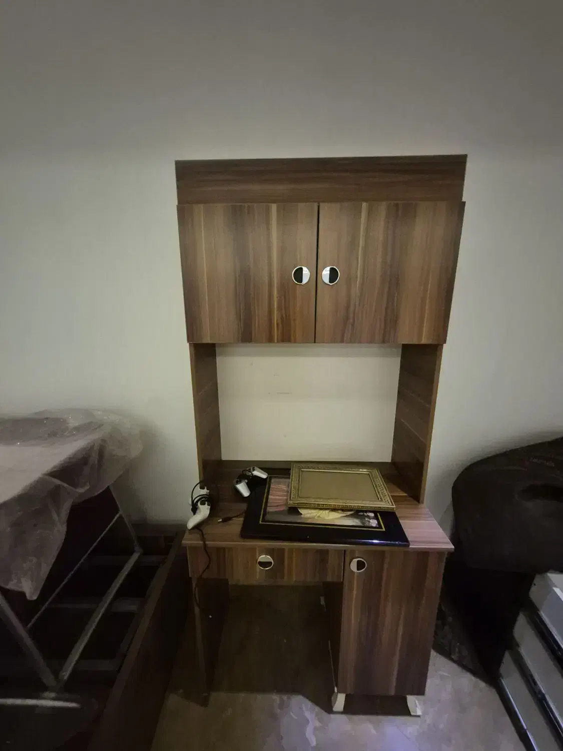 تخت یکنفره و میز تحریر|تخت و سرویس خواب|تهران, امانیه|دیوار