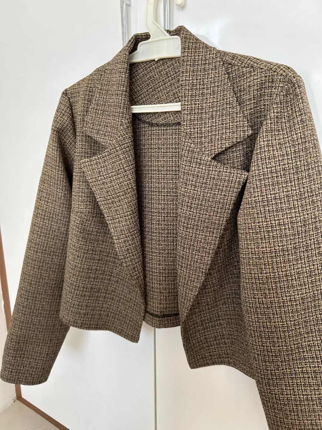 کت پاییزه|لباس|آمل, |دیوار