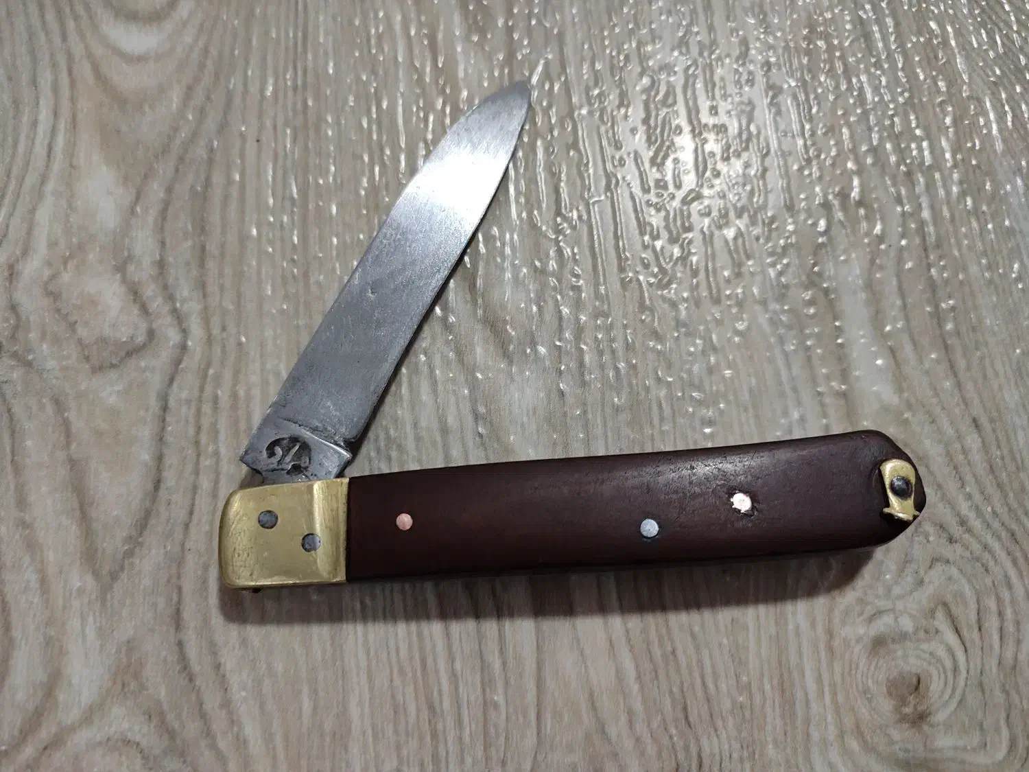 چاقو کرند استاد مراد|کلکسیون اشیاء عتیقه|صحنه, |دیوار