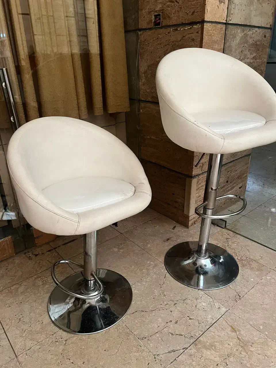 لوازم ارایشگاهی|آرایشگاه و سالن‌های زیبایی|الوند, |دیوار