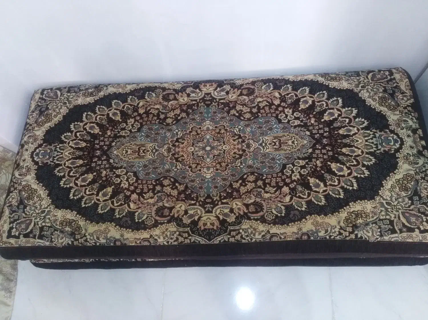 پشتی|پشتی|خمینی‌شهر, |دیوار