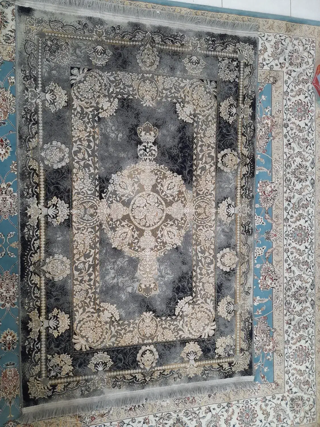 فرش ۷۰۰ شانه بسیارزیبا. ۱ در ۱.۵|فرش|تهران, کاج|دیوار