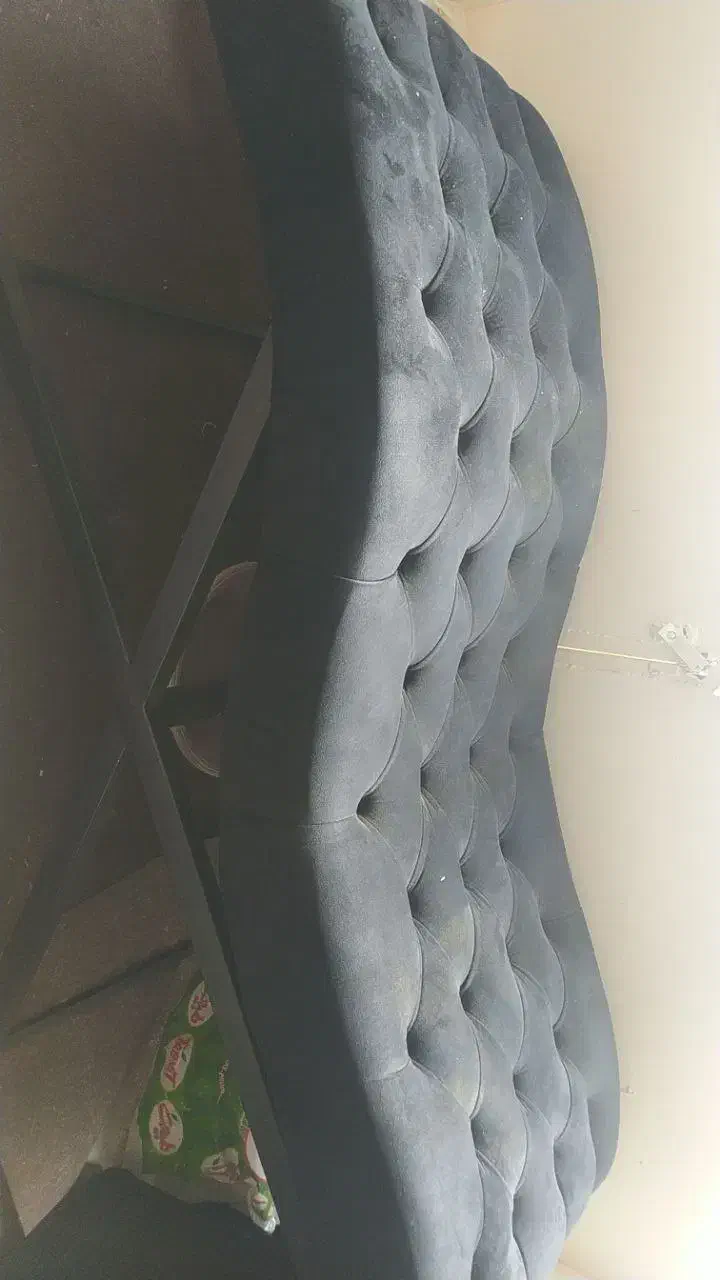 تخت و صندلی|آرایشگاه و سالن‌های زیبایی|تایباد, |دیوار