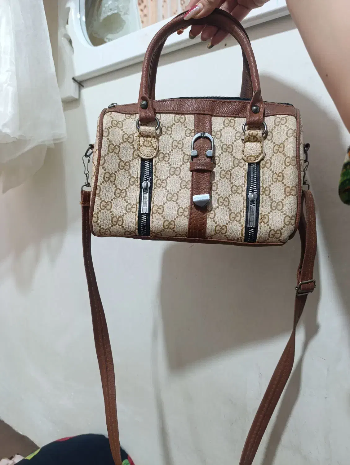 کیف|کیف، کفش، کمربند|ارومیه, |دیوار