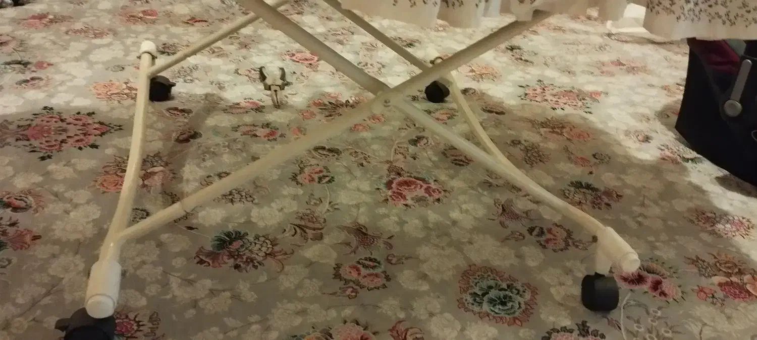 گهواره وکریر چرخ دار توافقی|تخت و صندلی بچه|تهران, شمیران‌نو|دیوار