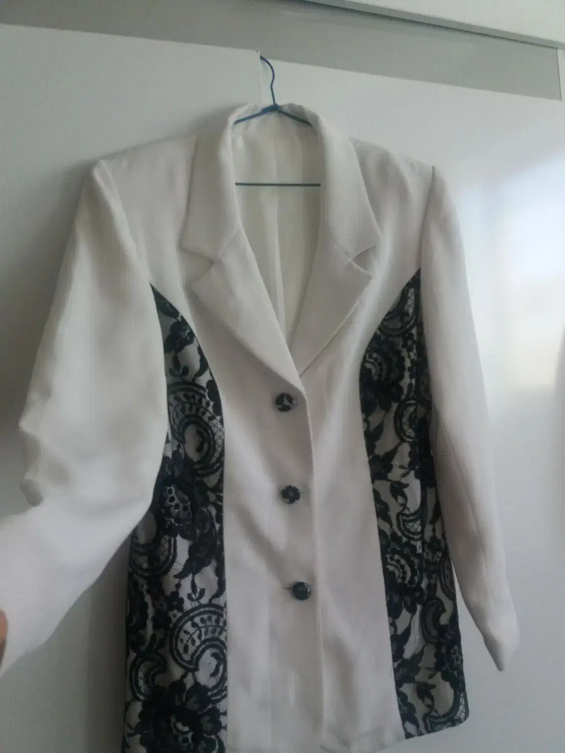 ماتتو و کت|لباس|فولادشهر, فولادشهر|دیوار