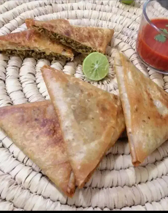 سمبوسه ،بورک و ساندویچ کولی و...|خوردنی و آشامیدنی|فین, |دیوار