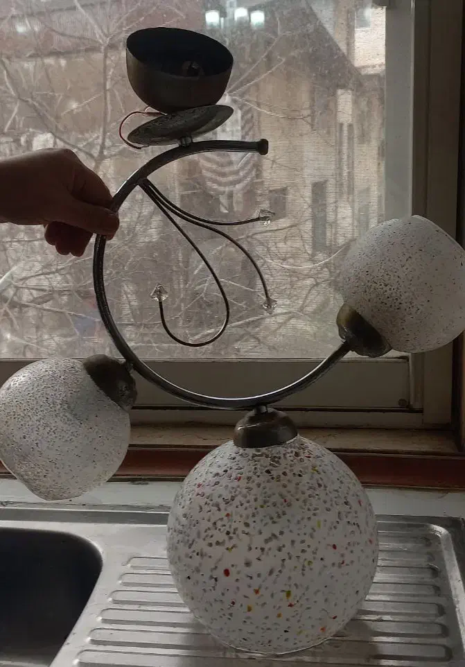 ۲ عدد لوستر|لوستر و چراغ آویز|رشت, بازار|دیوار