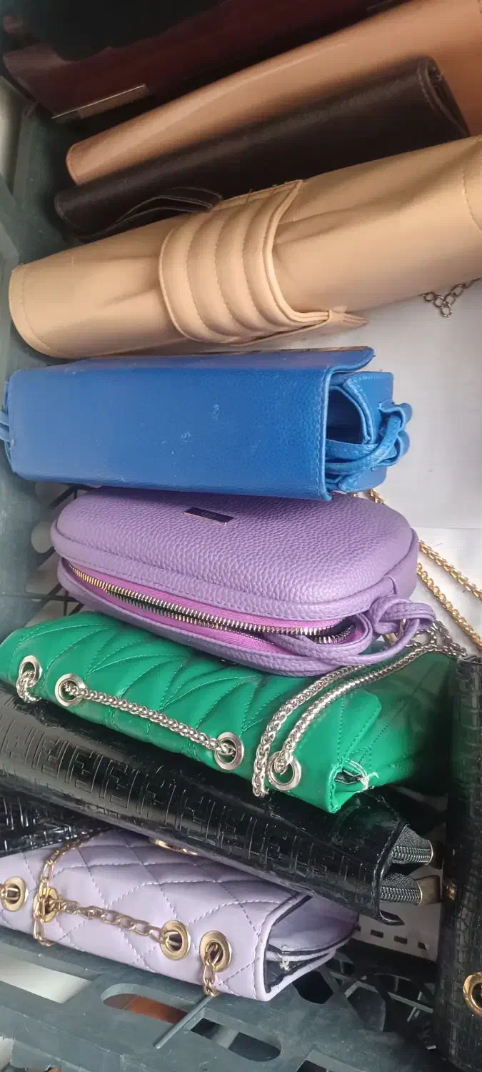 کفش کیف لباس به علت مهاجرت فوری|لباس|پردیس, فاز ۳|دیوار