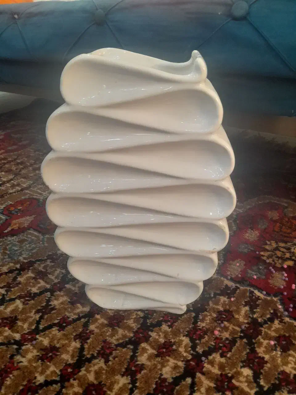 گلدان سرامیکی سفید|صنایع دستی و سایر لوازم تزئینی|تهران, جوادیه تهرانپارس|دیوار