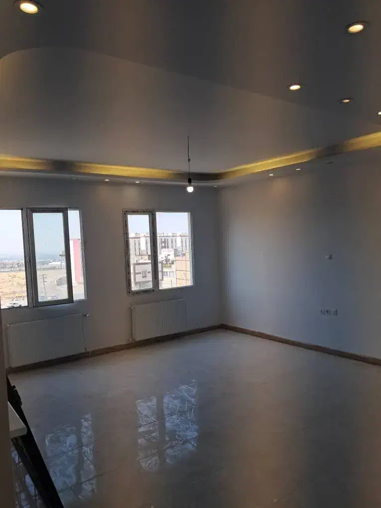 دو خواب/پارکینگ/آسانسور/بدون مشرف/ ویو باز|فروش آپارتمان|هشتگرد, شهرک گلها|دیوار