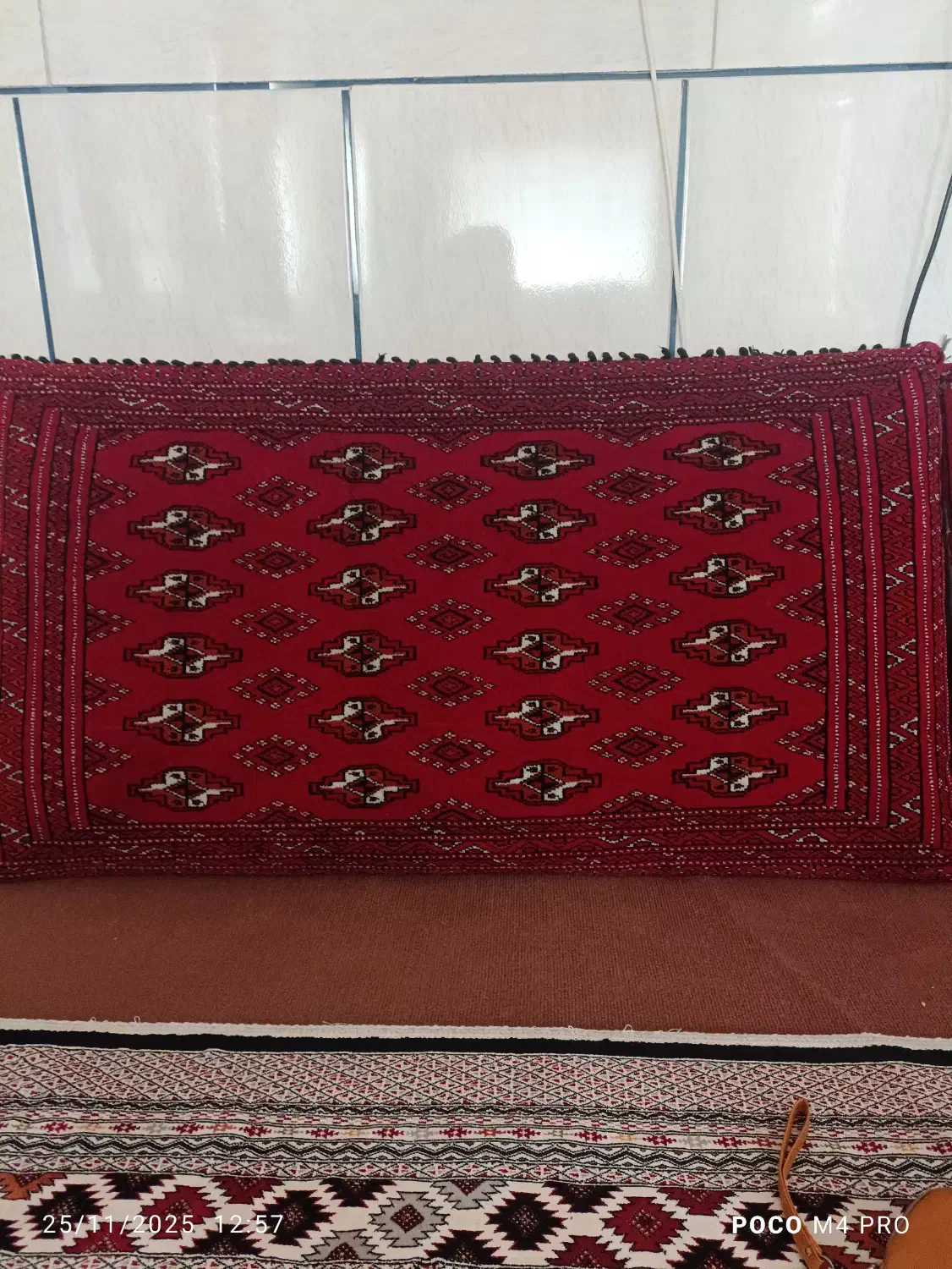 پشتی|پشتی|بندر ترکمن, |دیوار