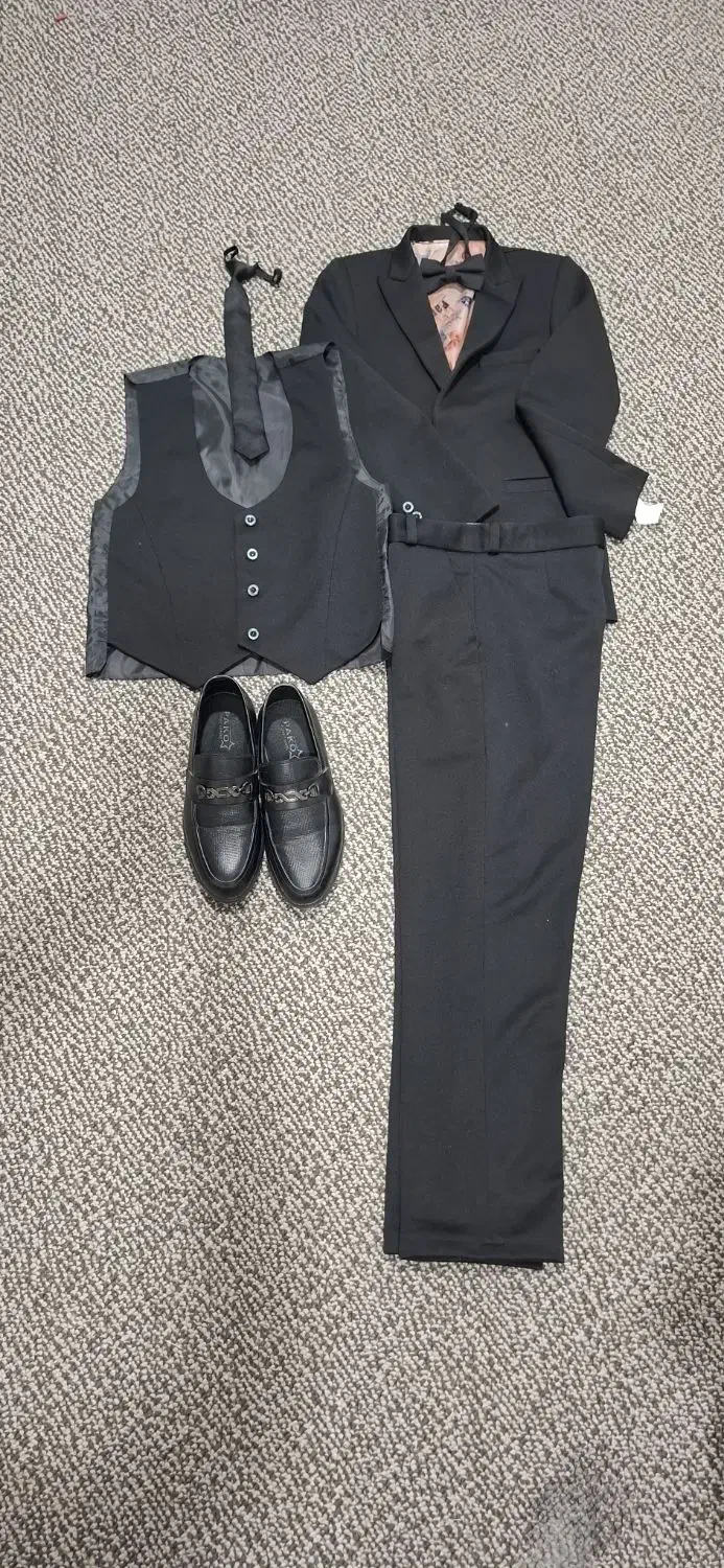 کت و شلوار|لباس|بندر دیر, |دیوار