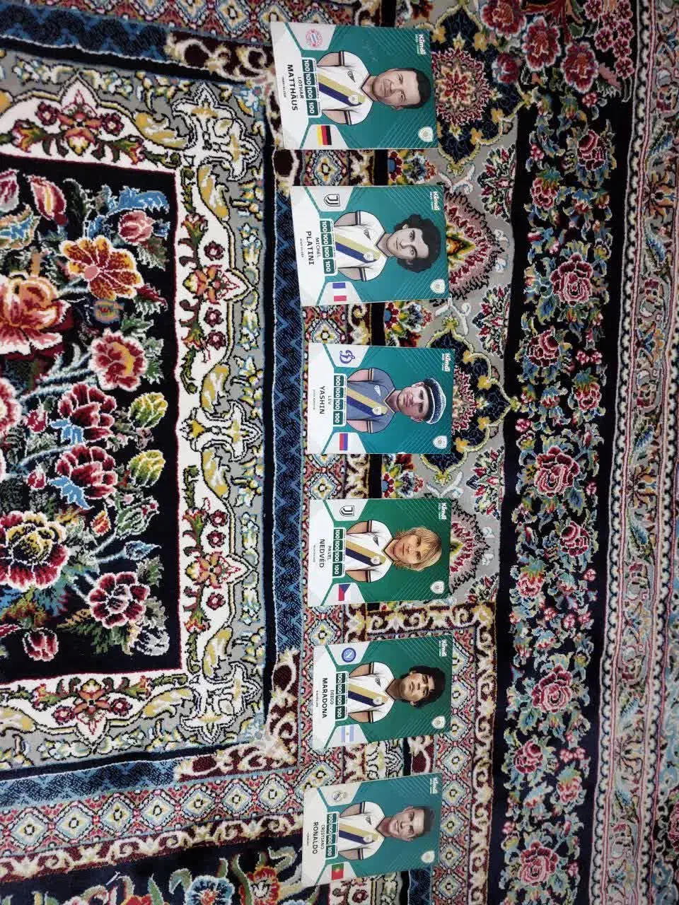 کیمدی سالم بدون لکه همه کارت ها ارزان بیا توضیحات|کلکسیون و سرگرمی|قم, علی آباد|دیوار