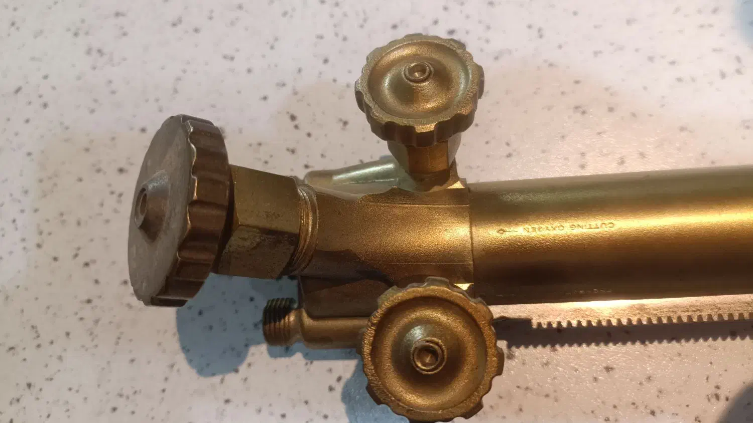 سرپیک  سی ان سی هوا برش|ماشین‌آلات صنعتی|اندیشه, اندیشه فاز ۱|دیوار