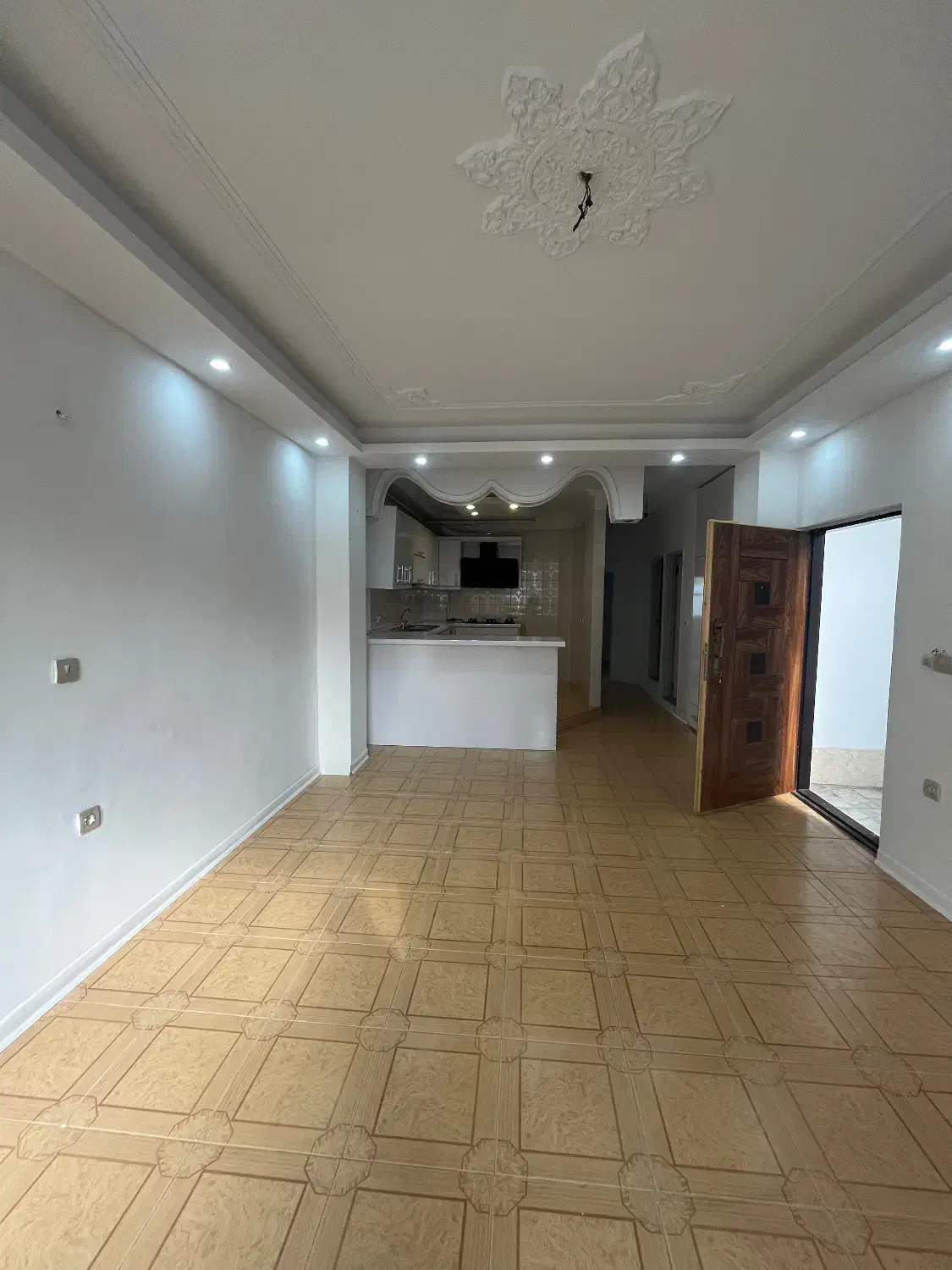 رهن واحد 74 متری در شریعتی 1|اجارهٔ آپارتمان|بندر انزلی, ساحل قو|دیوار