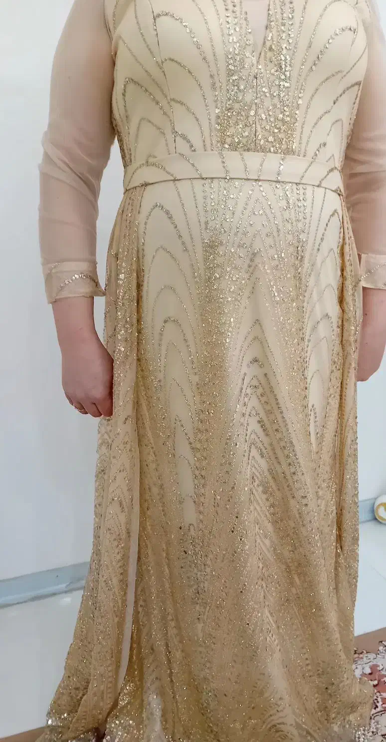 پیراهن مجلسی|لباس|رشت, جهاد|دیوار