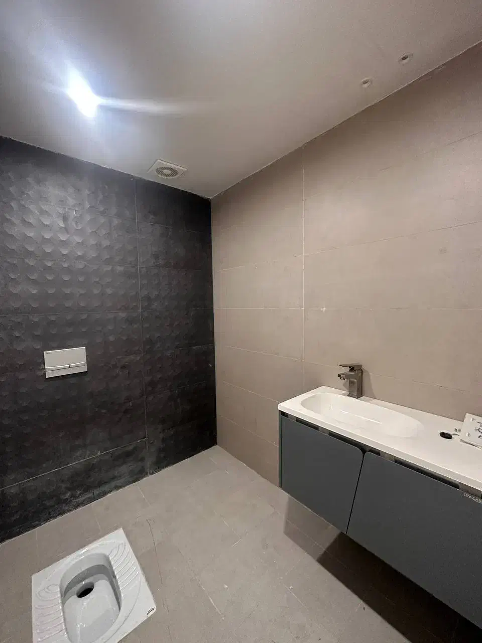 اجاره ۱۵۰ متری ۳ خواب/جنوبی بدون مشرف/ برج برند