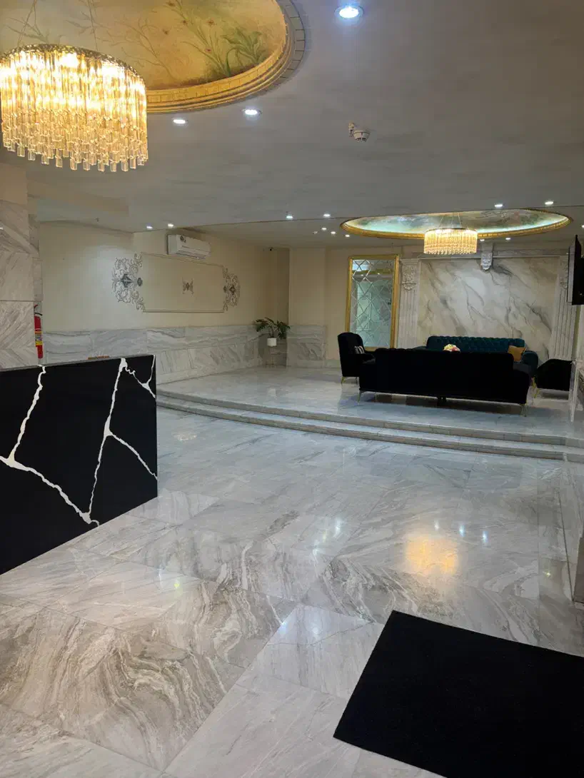 ۱۳۰متر /۲ساله / شهران/فول امکانات/مطبخ‌و‌لاندری