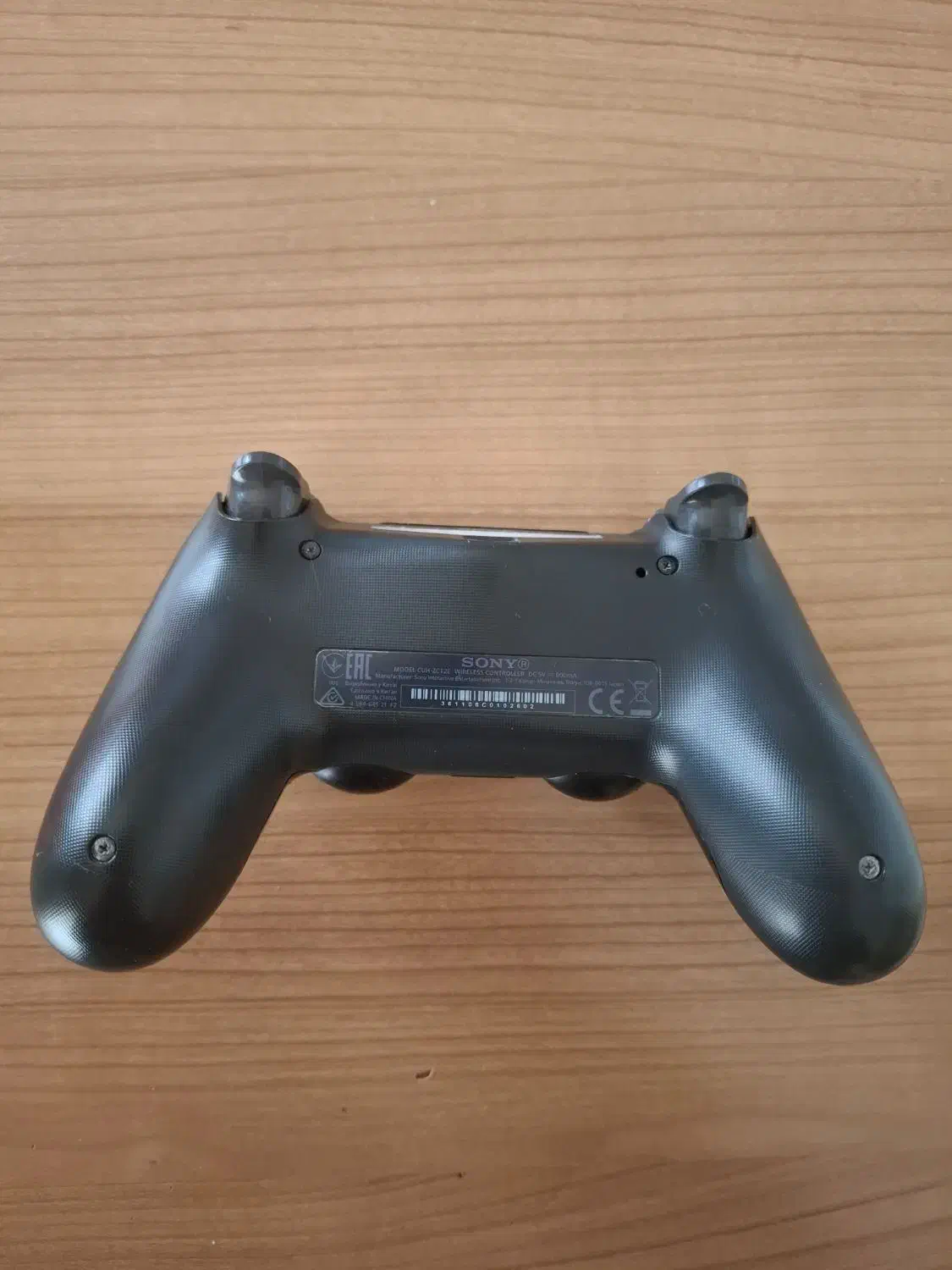 دسته اصلی فابریک PS4|کنسول، بازی ویدئویی و آنلاین|ری, جوانمرد قصاب|دیوار