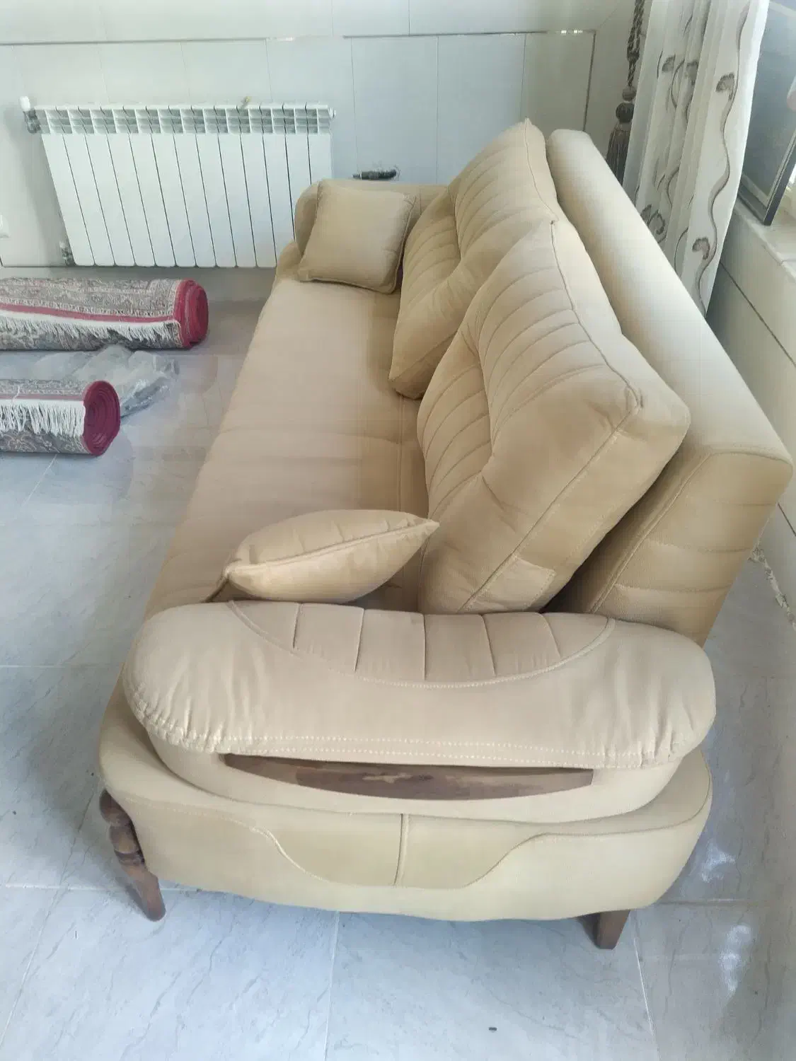 کاناپه سه نفره|مبلمان خانگی و میز عسلی|ابریشم, |دیوار