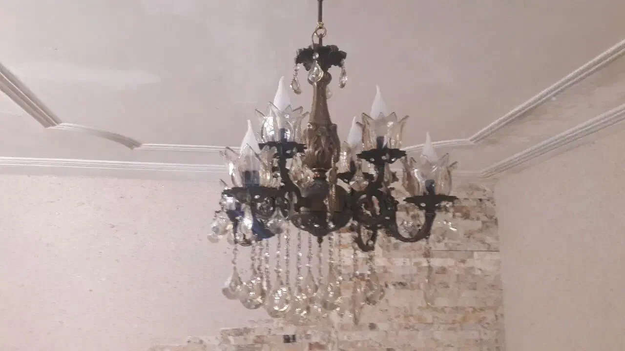 لوستر۱۲ شعله و۱۰ شعله|لوستر و چراغ آویز|رشت, آزادگان|دیوار