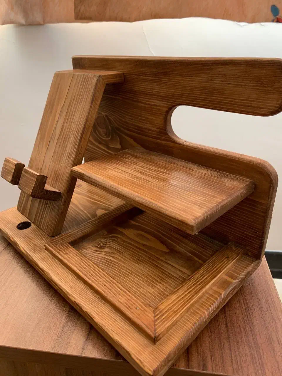 استند رومیزی موبایل اداری|کتابخانه، شلف، قفسههای دیواری|تهران, تجریش|دیوار