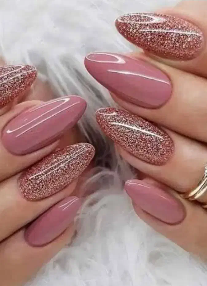 کاشت ناخن|خدمات آرایشگری و زیبایی|نیشابور, گنبد سبز|دیوار