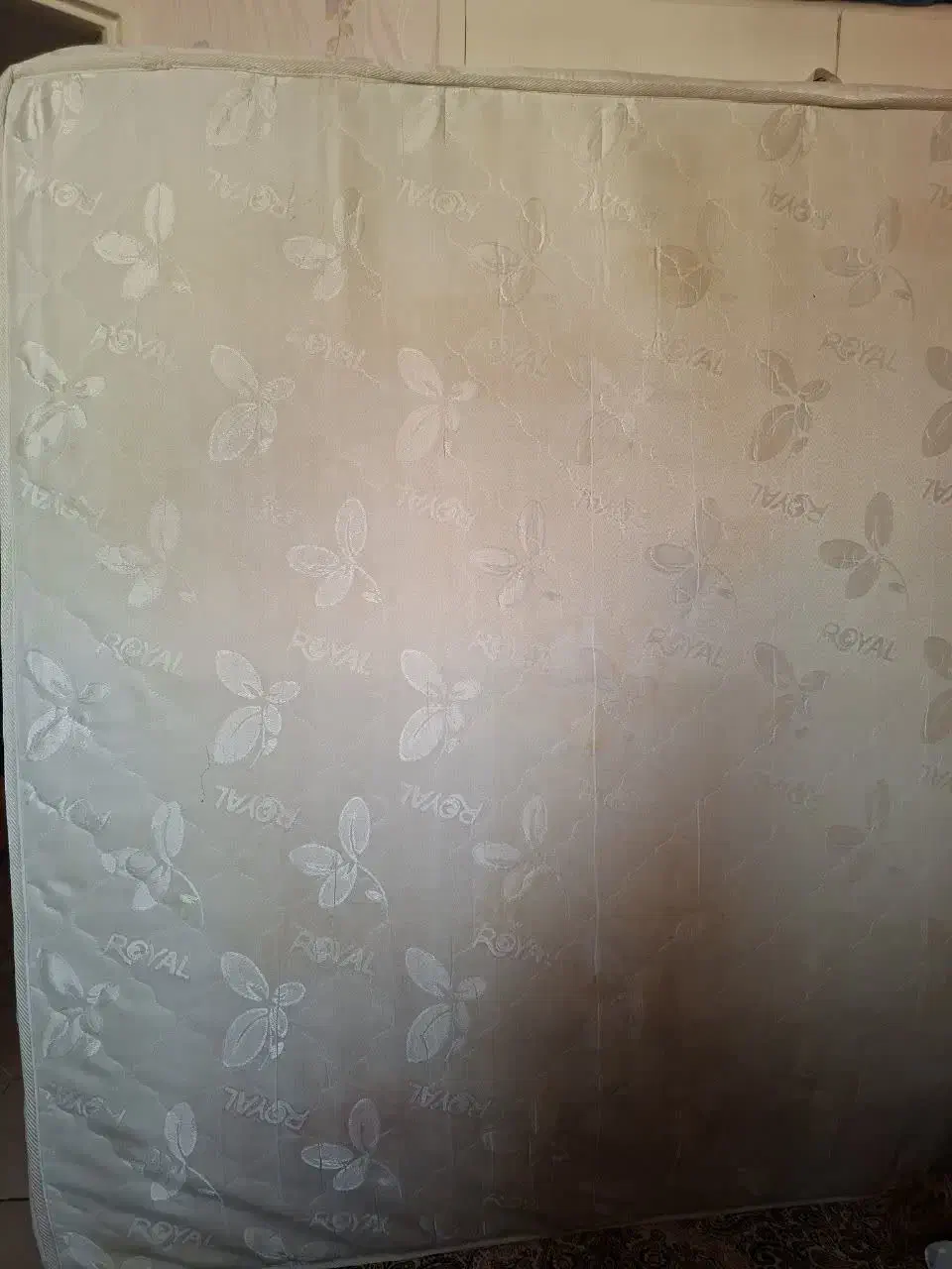 تشک|تشک تختخواب|قم, میرزائیه|دیوار