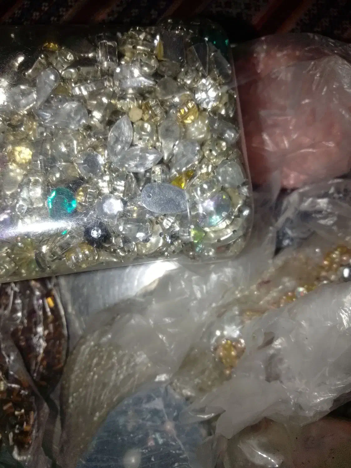 منجوق دوزی|لوازم خیاطی و بافتنی|رشت, حمیدیان|دیوار