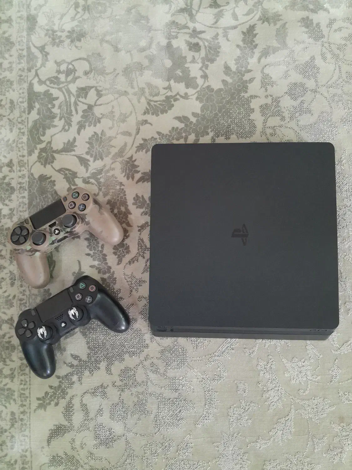 PS4اسلیم ۶۰ عدد بازی یک ترا دو دسته|کنسول، بازی ویدئویی و آنلاین|قم, شاه سید علی|دیوار