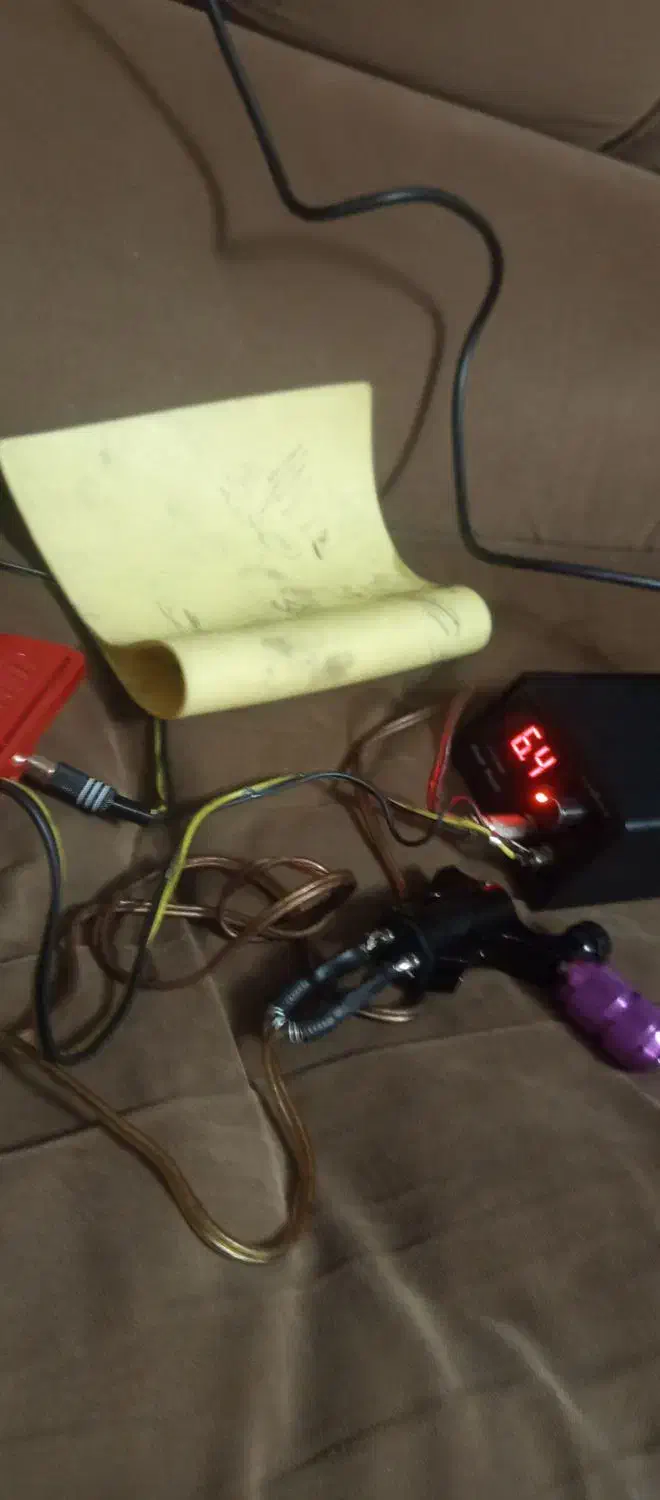 دستگاه تتو|آرایشگاه و سالن‌های زیبایی|نیشابور, گنبد سبز|دیوار