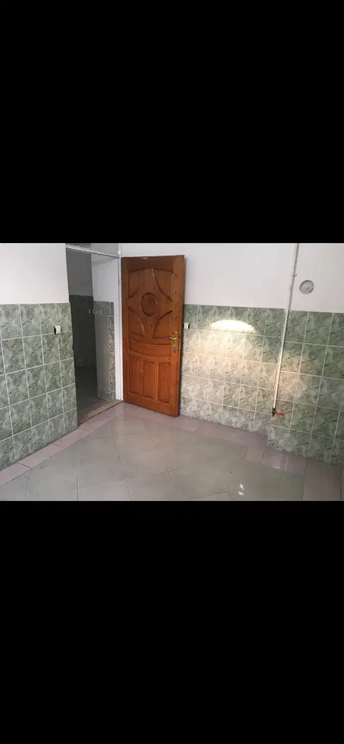 واحدتجاری میدان سعیدی|اجارهٔ دفتر کار، اتاق اداری، مطب|قم, باغ شازده|دیوار