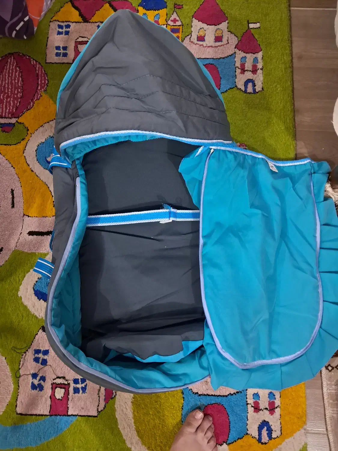 گهواره بچه و صندلی ماشین و کیسه خواب نوزاد|تخت و صندلی بچه|رشت, احمد گوراب|دیوار