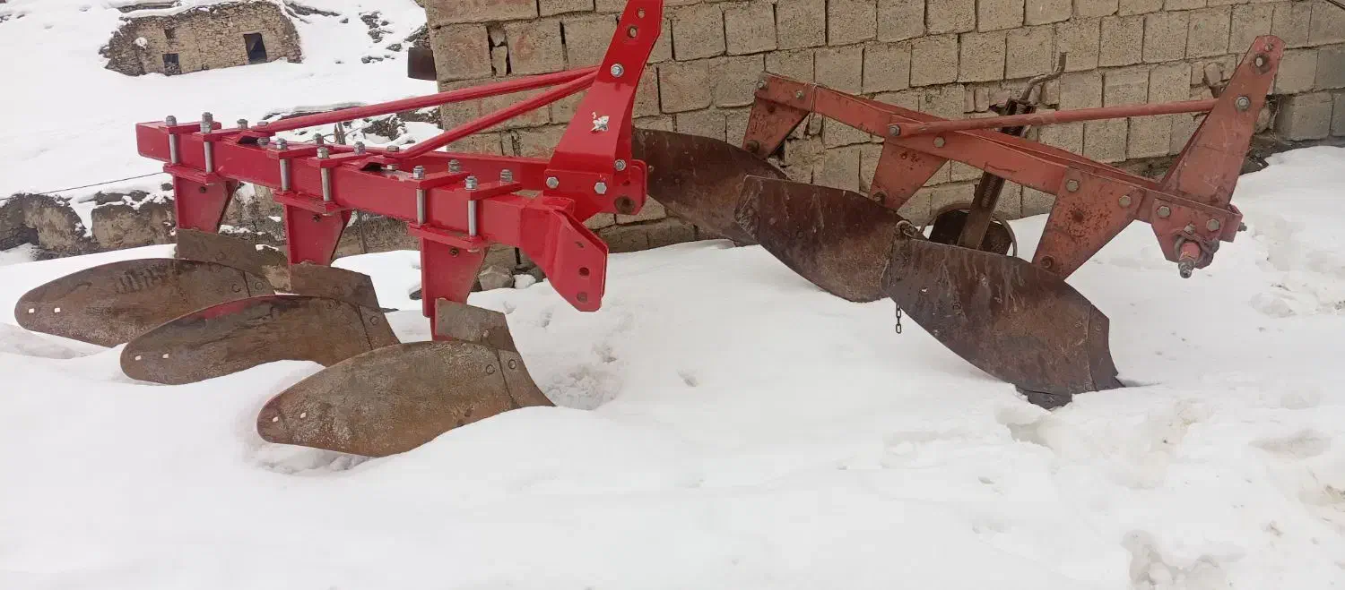 دو عدد گاواهن|ابزارآلات|امام, |دیوار