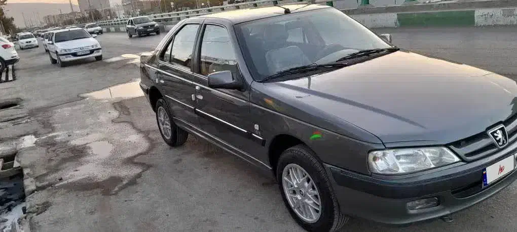 پژو پارس ۸۳ اتاق تعویض ۱۴۰۰|خودرو سواری و وانت|خرم‌آباد, |دیوار