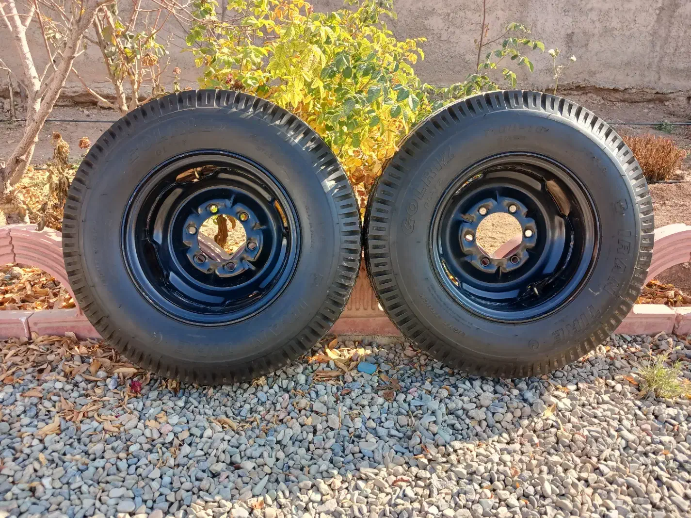 یک جفت لاستیک زیر صفری جلوی نیسان|قطعات یدکی و لوازم جانبی|نظرآباد, نظرآباد|دیوار