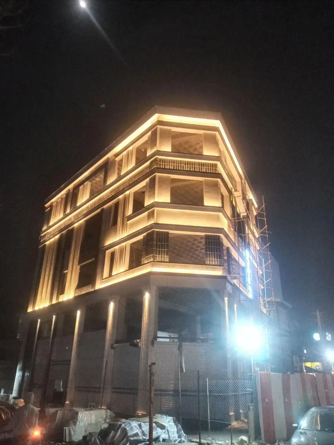 برقکار ساختمان|خدمات پیشه و مهارت|رشت, امین الضرب|دیوار