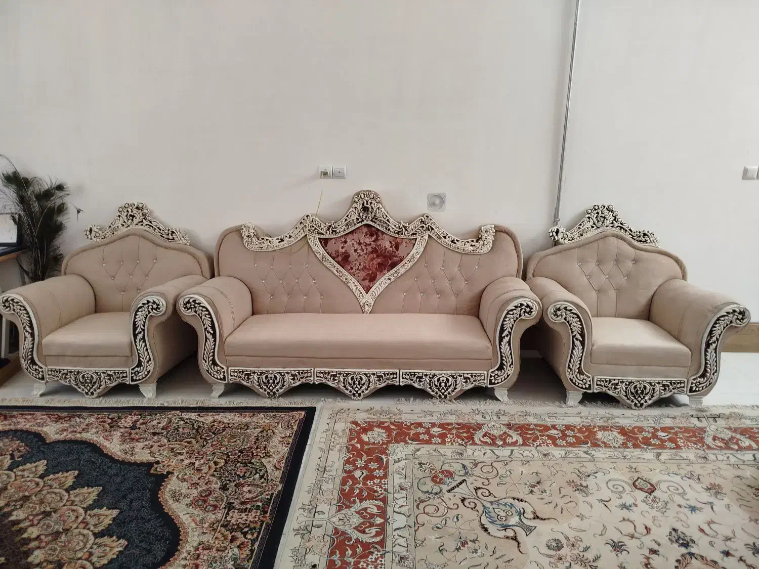 مبلمان|مبلمان خانگی و میز عسلی|تربت‌حیدریه, سرمحله|دیوار