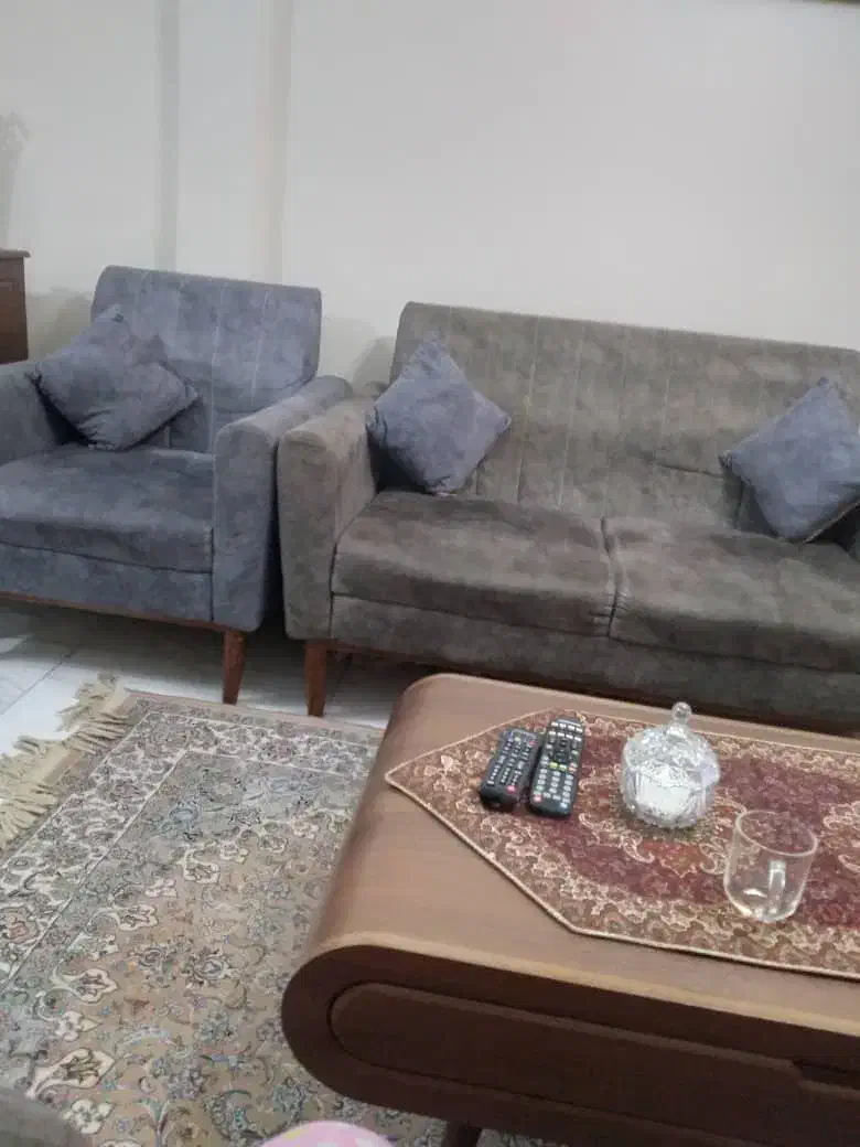 فروش مبل ۷ نفره و میرناهار خوری ۴ نفره|مبلمان خانگی و میز عسلی|تهران, خرمشهر|دیوار